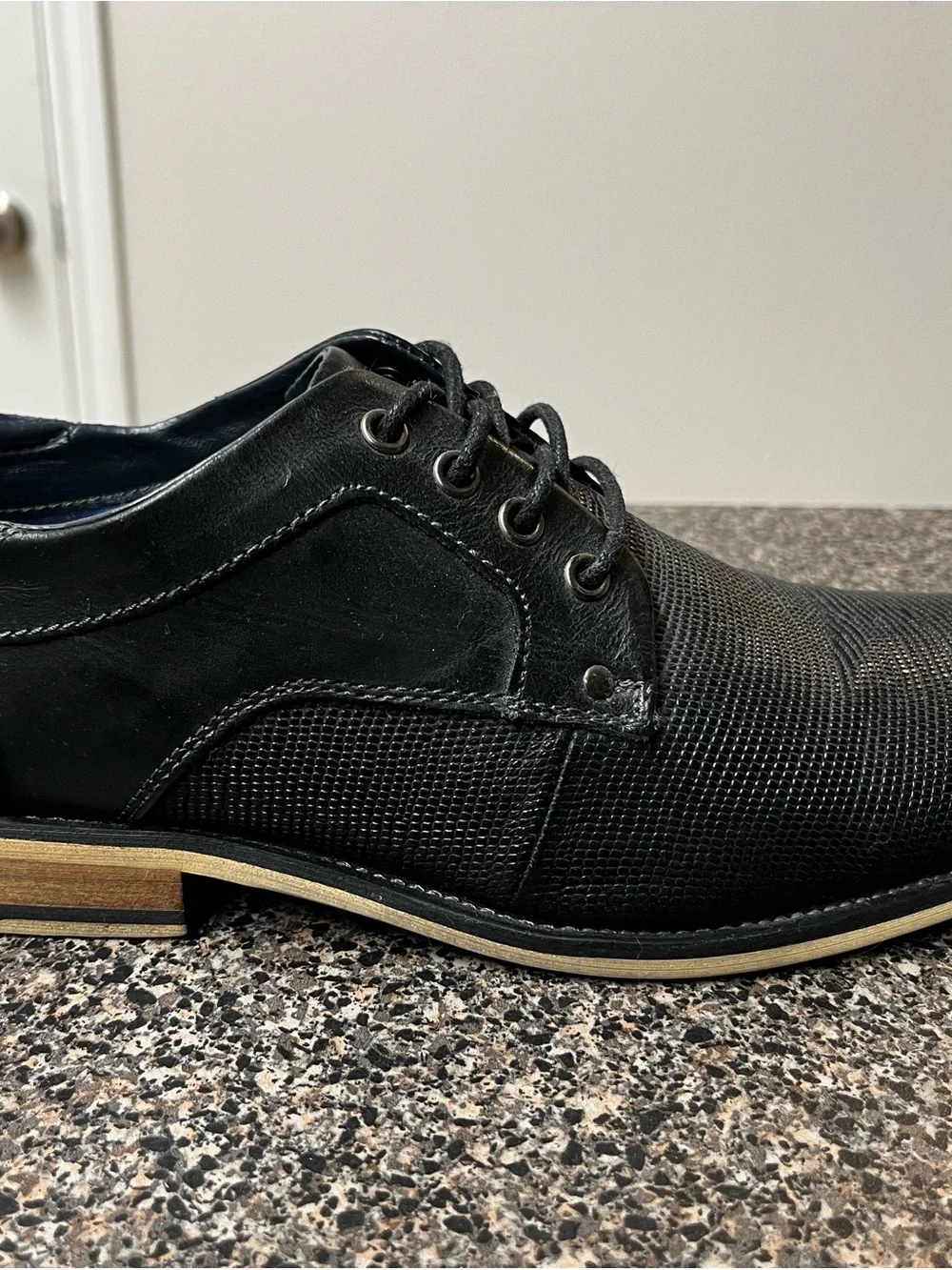 Steve Madden Black Textured Derby Shoes with Contrasting Welt